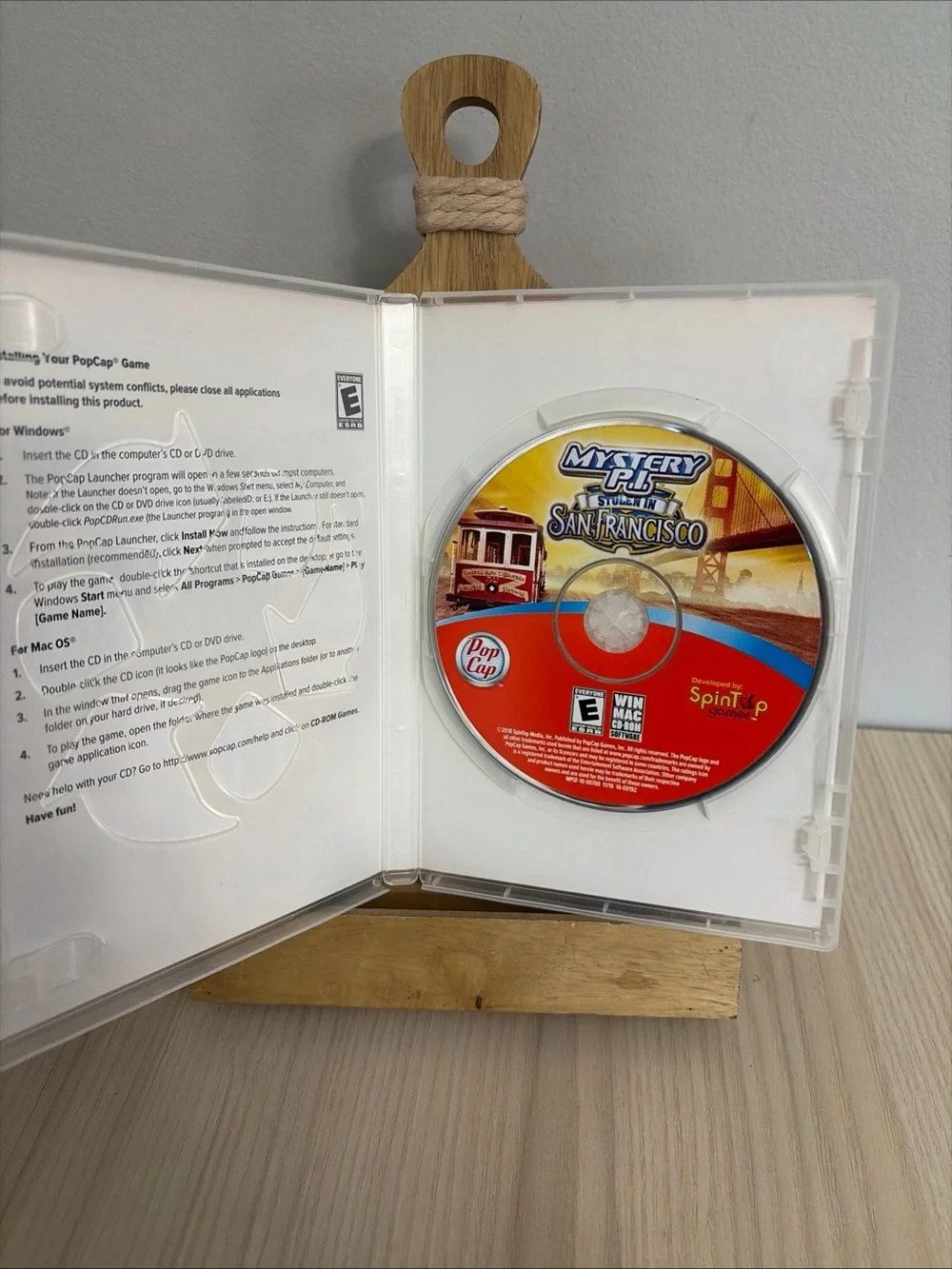 Mystery P.I. Stolen in San Francisco PC Game - Yellow Box